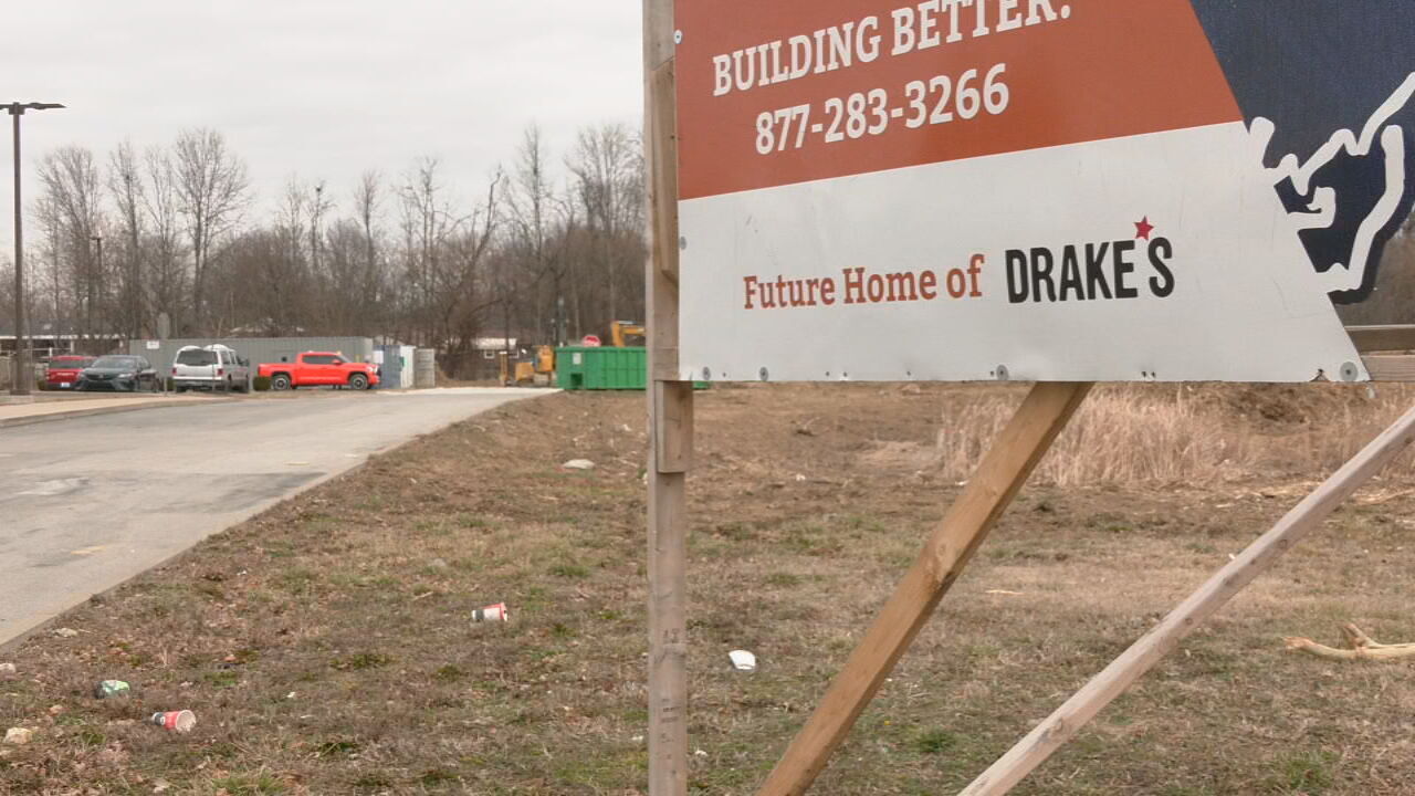 A developer says Drake's restaurant will open a new location off Outer Loop in Okolona. (WDRB image)